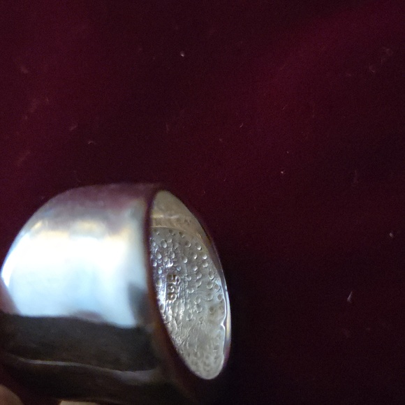 Ring - Picture 4 of 6